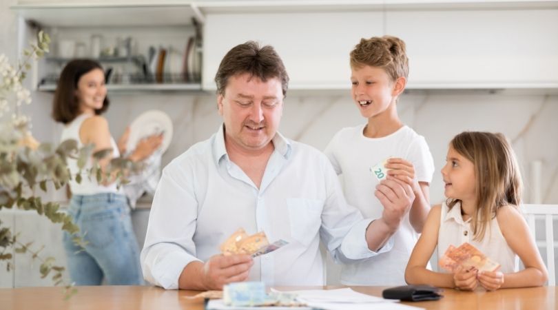 https://pci.cardveritas.com/Jusqu’à quel âge vous pouvez bénéficier des allocations familiales ?