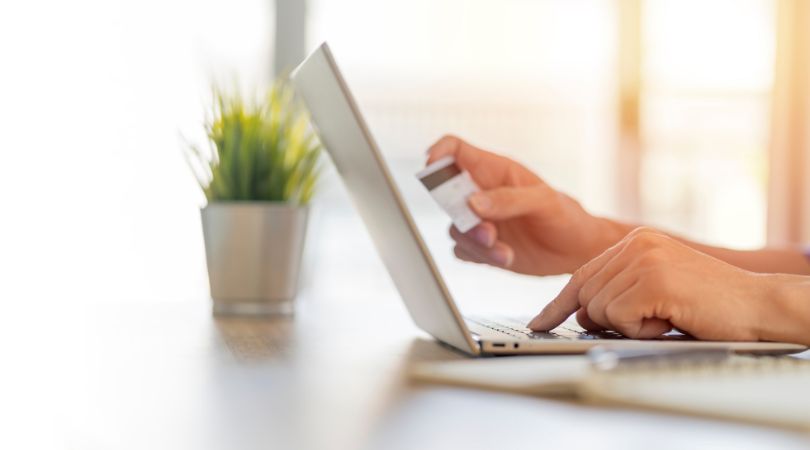 https://pci.cardveritas.com/Puis-je me servir de ma carte prépayée sur internet ?